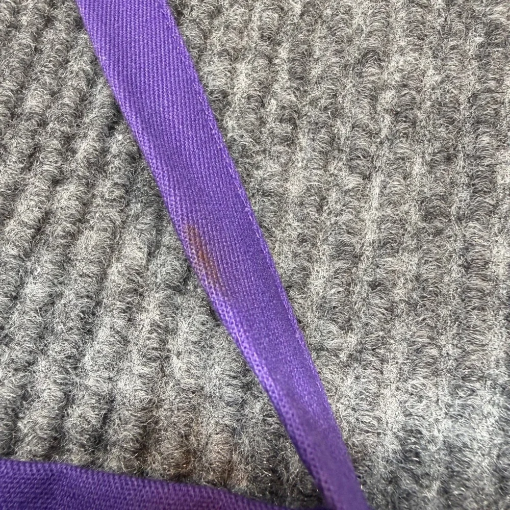 D.V. Resort small stain